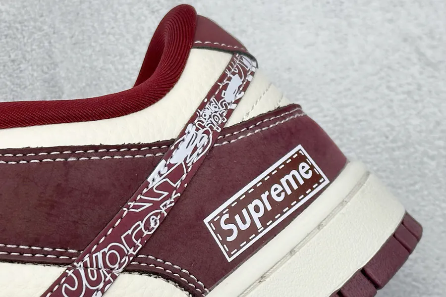 OG Version XC Nike SB Dunk Low Sup Collaboration Red Hook