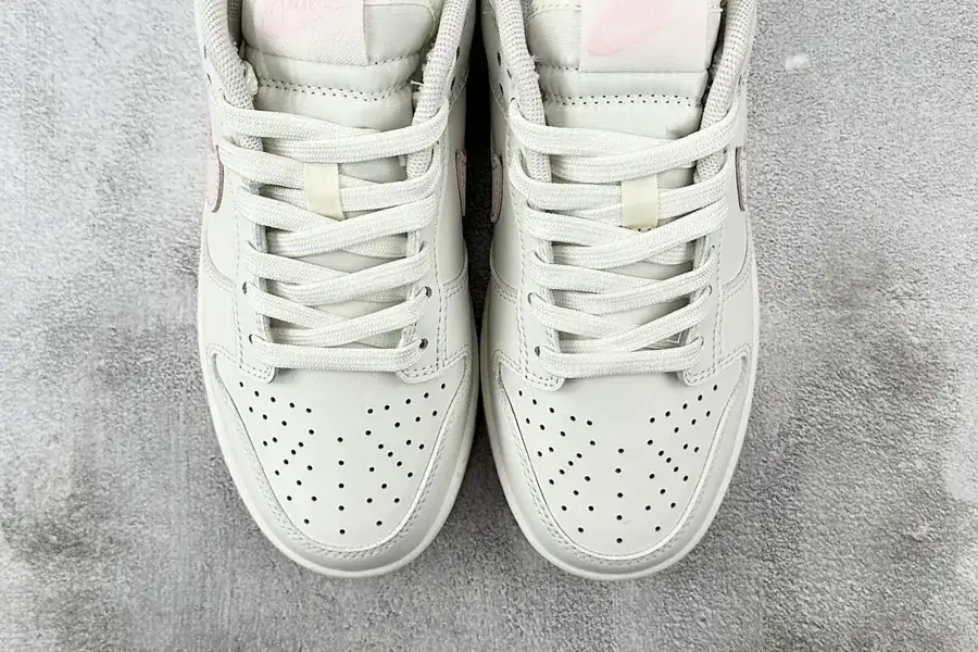Nike Dunk Custom OG Version, Company Stock