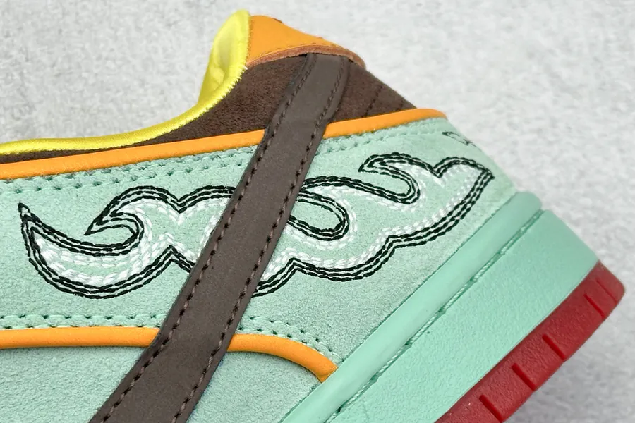 Nike Dunk SB Dunk Low Shenron OG Edition