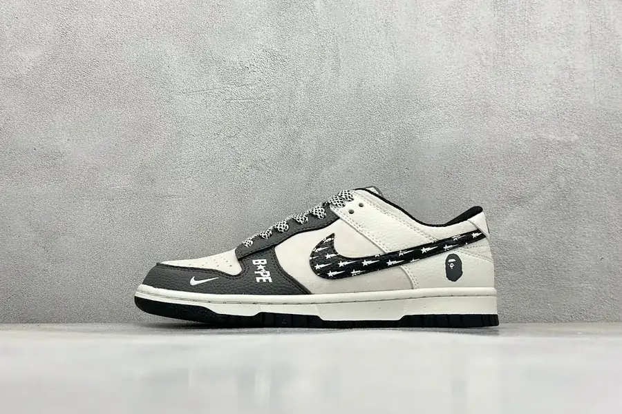 OG Version XC Nike SB Dunk Low BAPE Collaboration with Full Print Star Black Hook