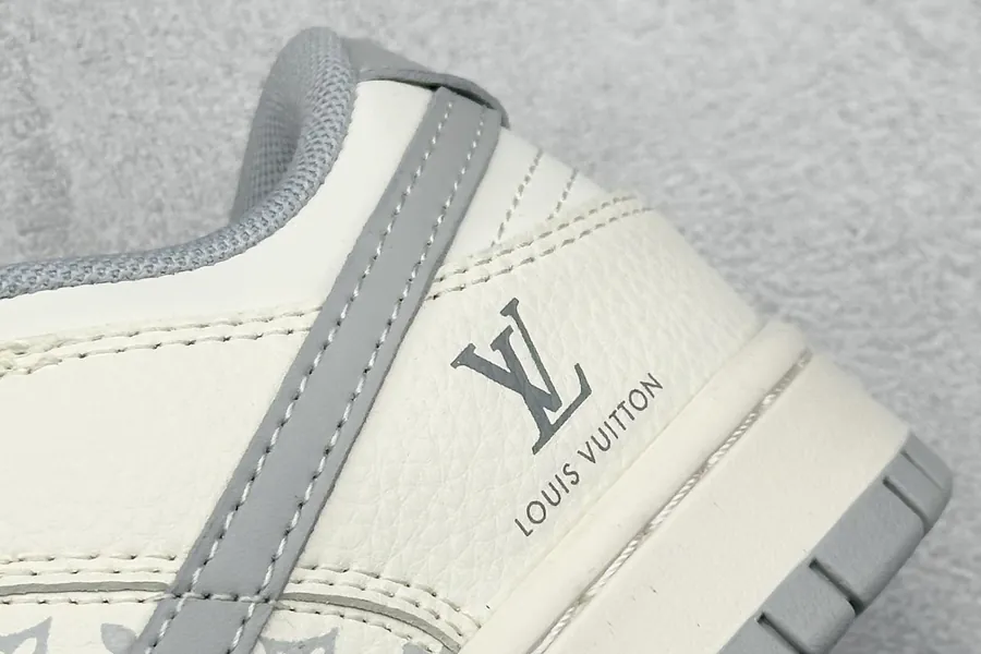 Nike Air Dunk LOW 1 LV Collaboration Vintage Style Bucket Bag