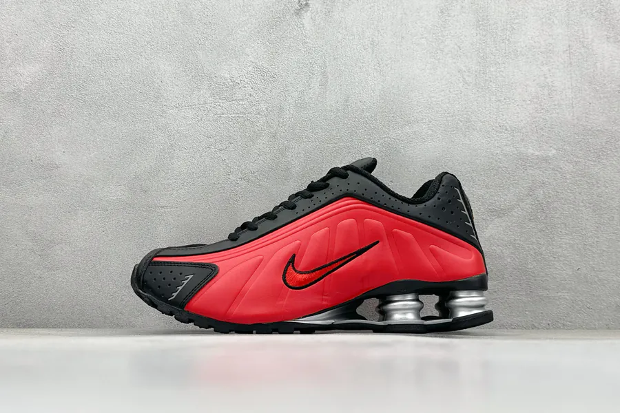 Nike Shox R4 Bullet Sneaker