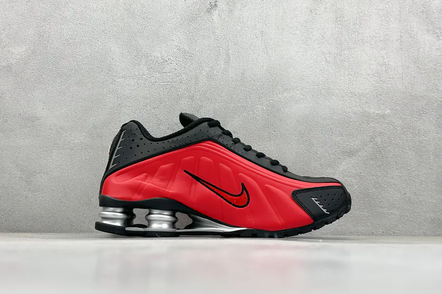 Nike Shox R4 Bullet Sneaker