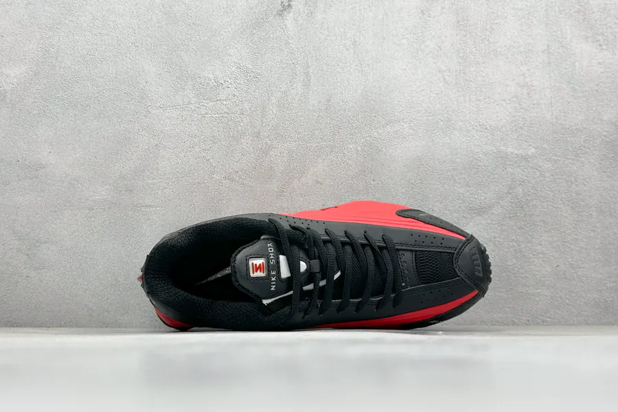 Nike Shox R4 Bullet Sneaker