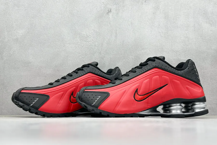 Nike Shox R4 Bullet Sneaker