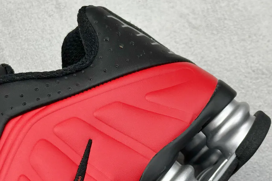 Nike Shox R4 Bullet Sneaker