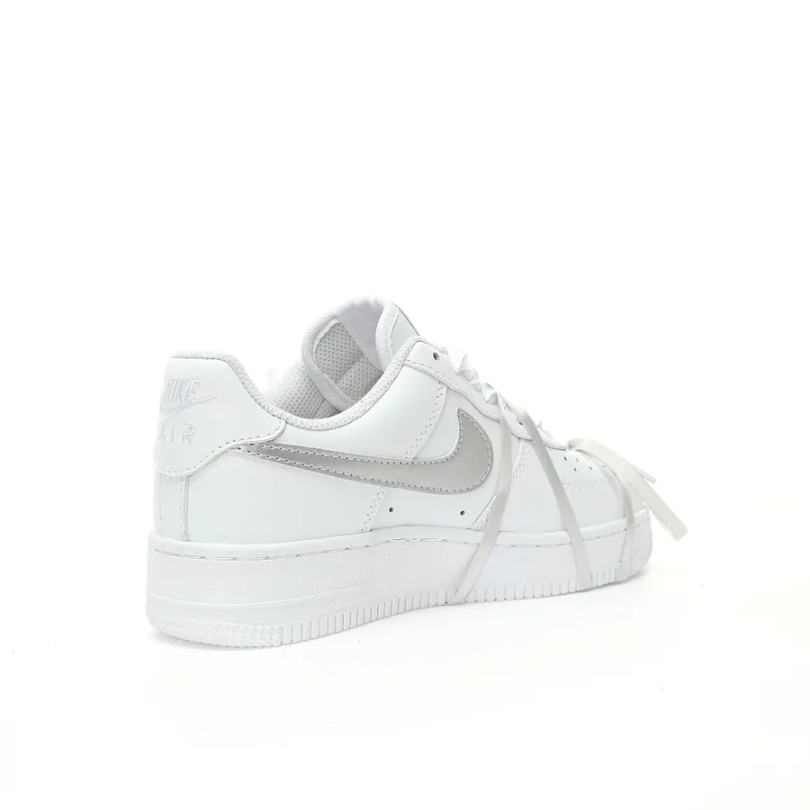 AF107 Low Lace Strap in Grained Calfskin