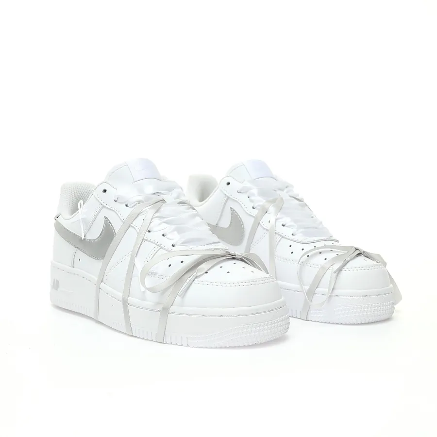 AF107 Low Lace Strap in Grained Calfskin