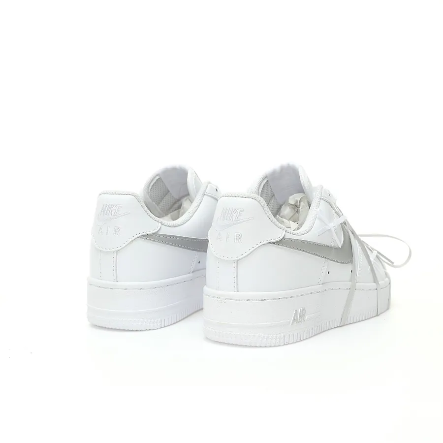 AF107 Low Lace Strap in Grained Calfskin