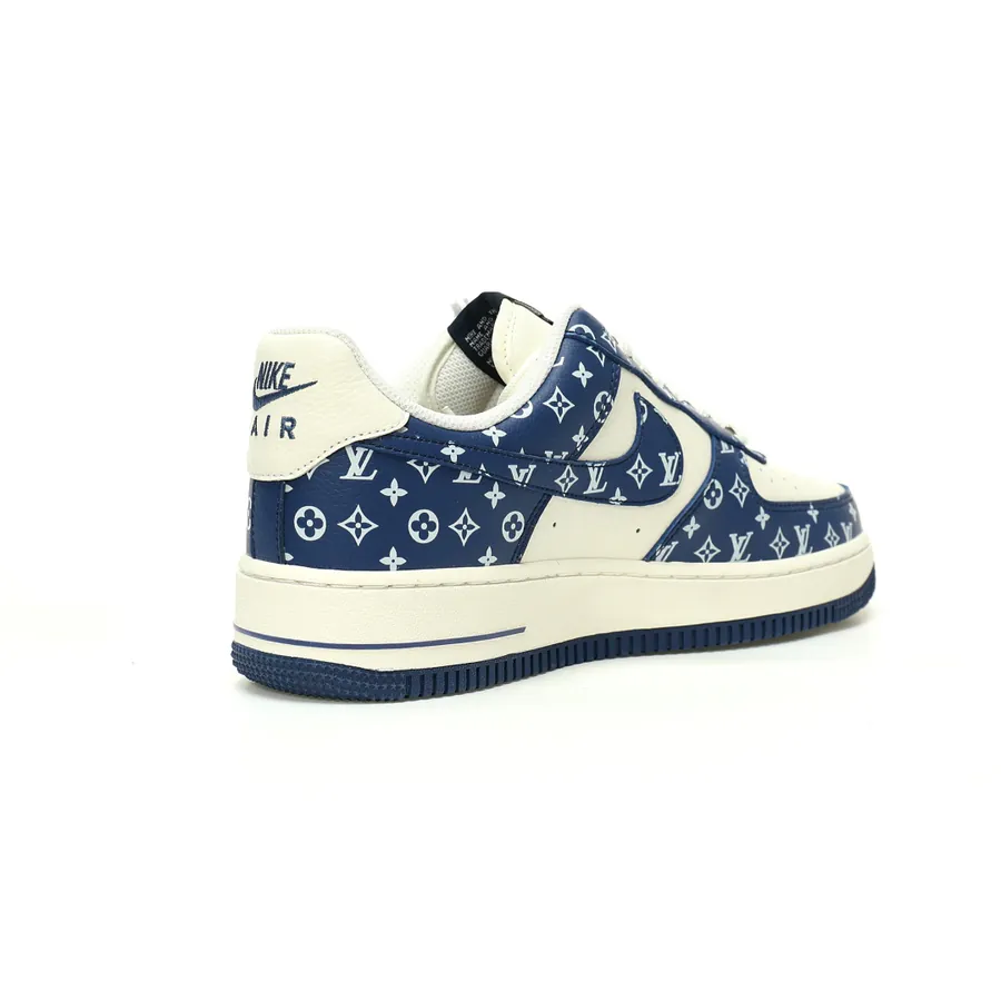 Louis Vuitton x Air Force 1 07 8 Low Monogram Classic Sneaker