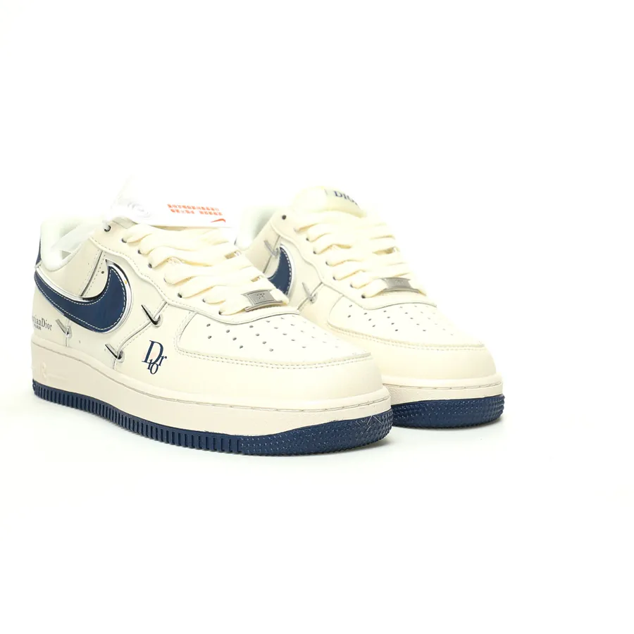 Air Force 1'07 8 Low Men's and Women's Sneakers