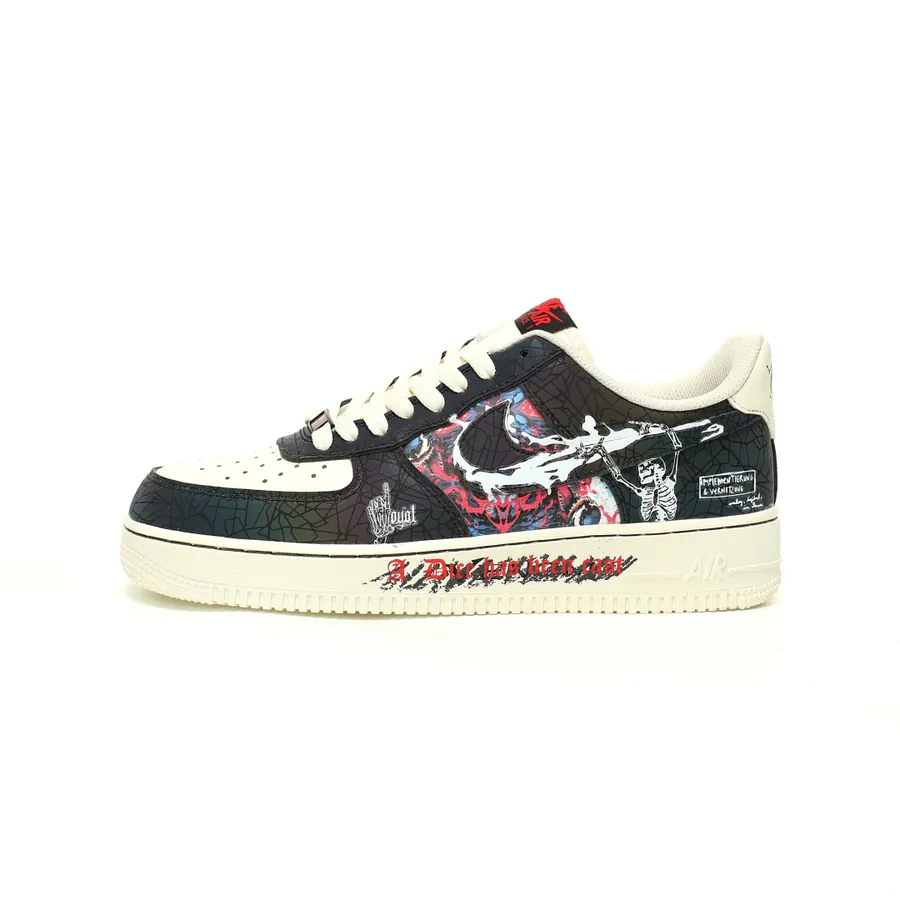 AF1 07 Low Classic Low Sneaker by Nike