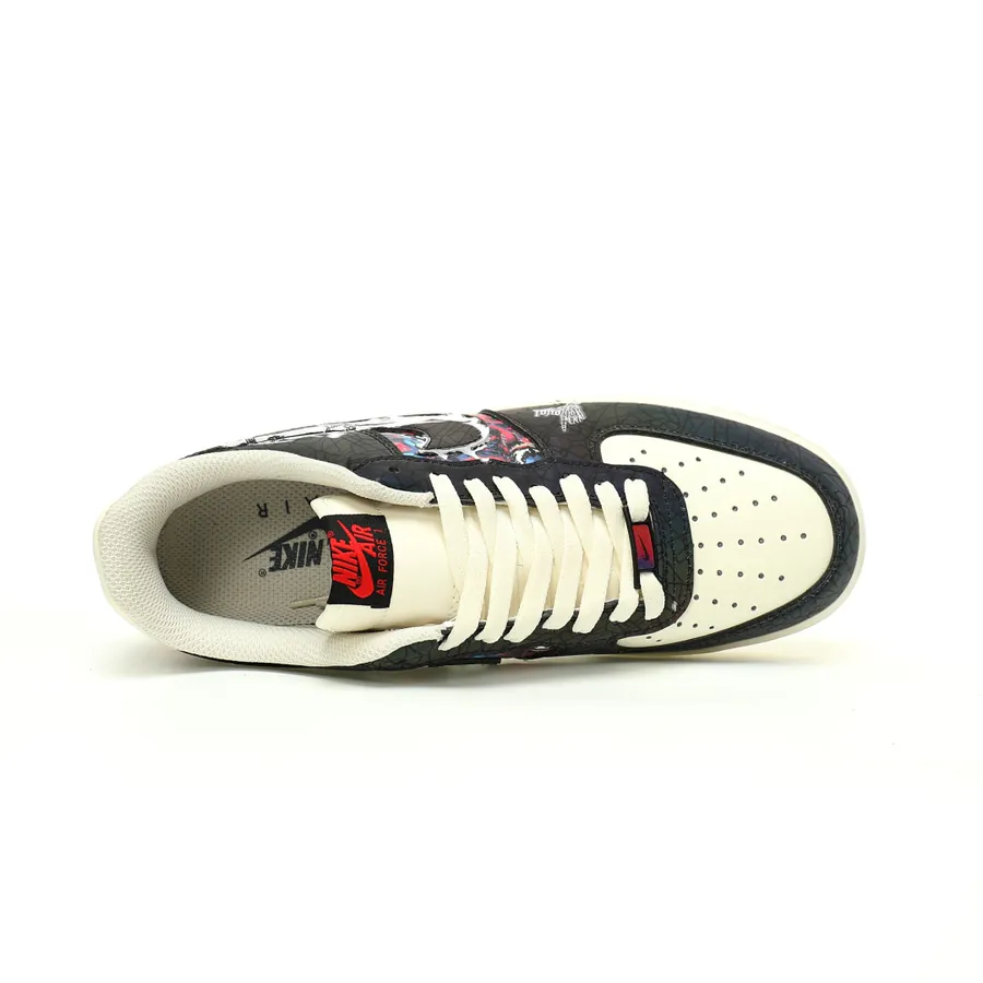 AF1 07 Low Classic Low Sneaker by Nike