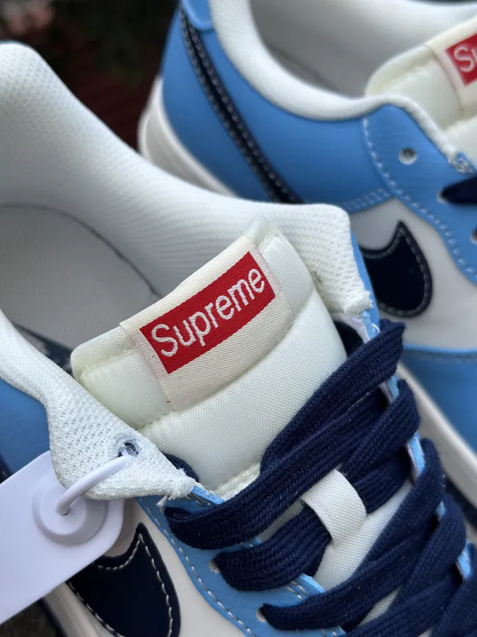 Nike Air Force 1 Low Supreme Authentic Style, Original Box