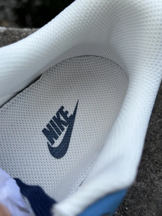 Nike Air Force 1 Low Supreme Authentic Style, Original Box