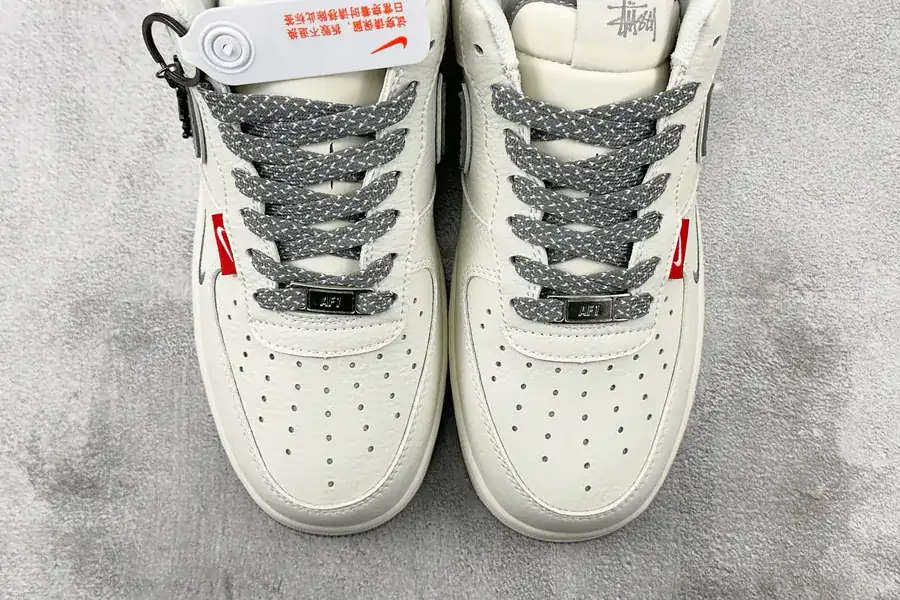 Nike Air Force 107 Stussy Collaboration