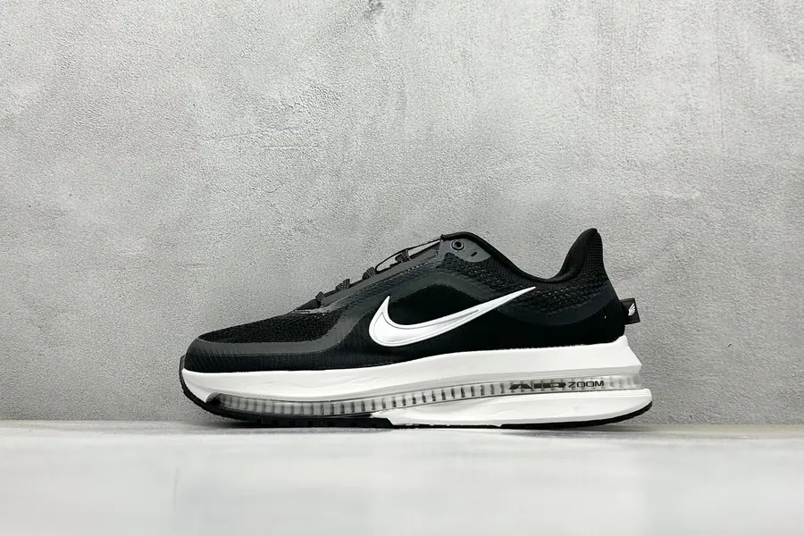Nike Pegasus Premium Low Top Running Shoes
