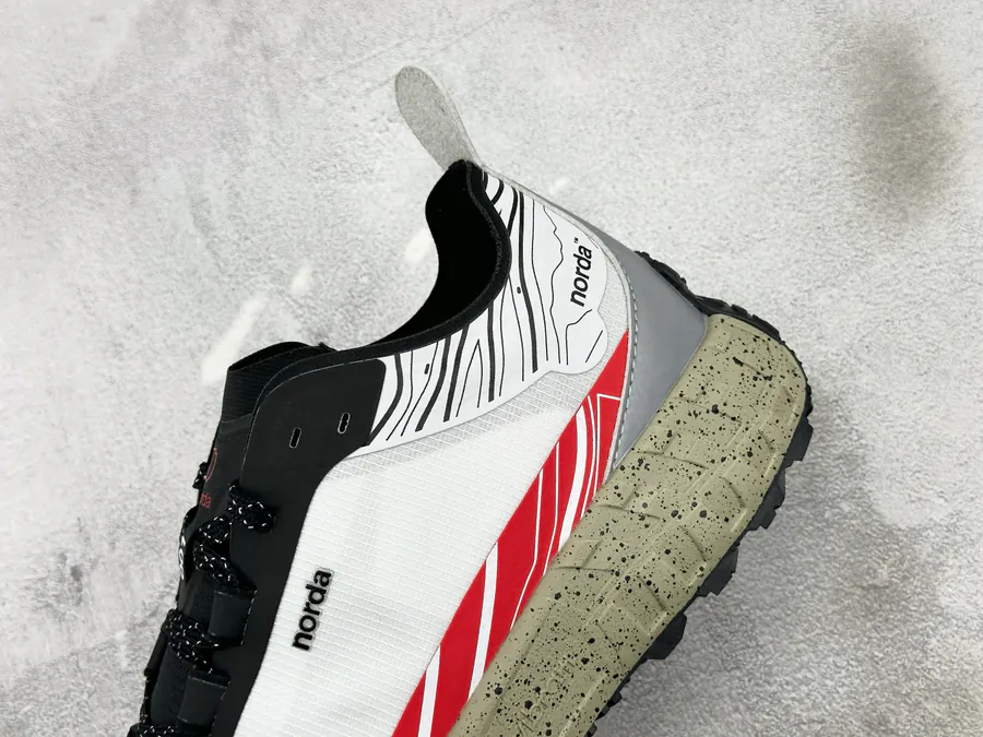 Ray Zahab x NORDA 001 White Red
