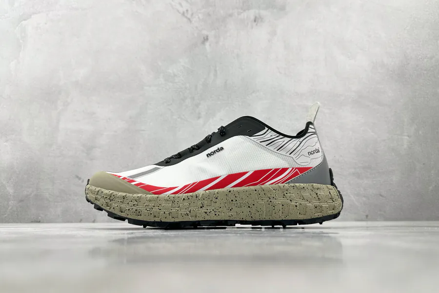 Ray Zahab x NORDA 001 White Red