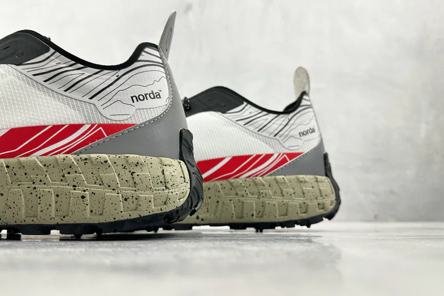 Ray Zahab x NORDA 001 White Red