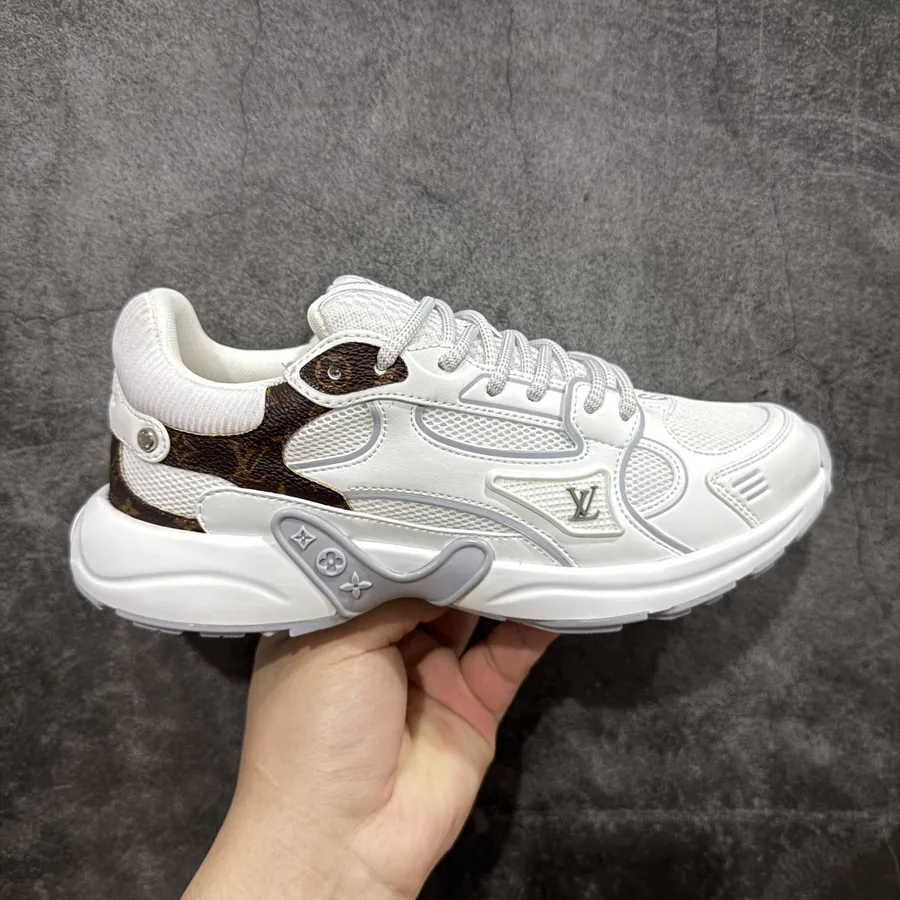 Louis Vuitton Olympia Leather Low Top Casual Shoes