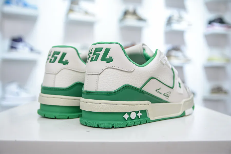 LV Trainer Premium Authentic Design