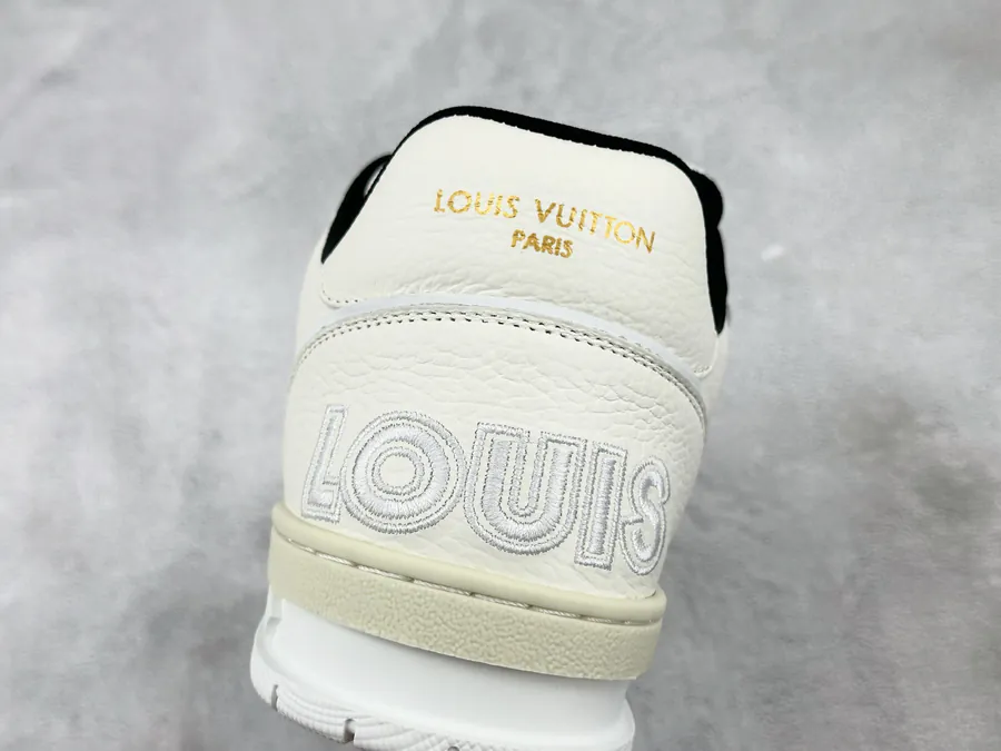 LV Trainer Black