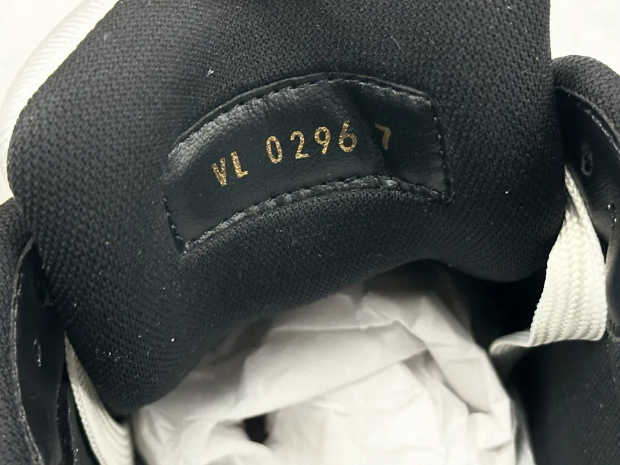 LV Trainer Black