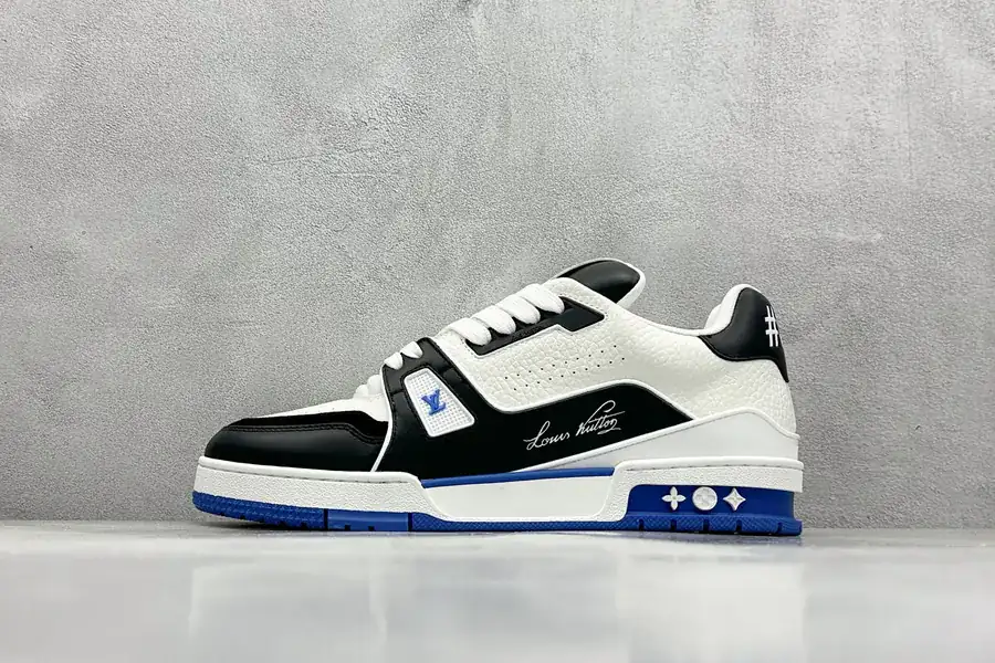 LV Trainer Premium Edition, Authentic Sole Design