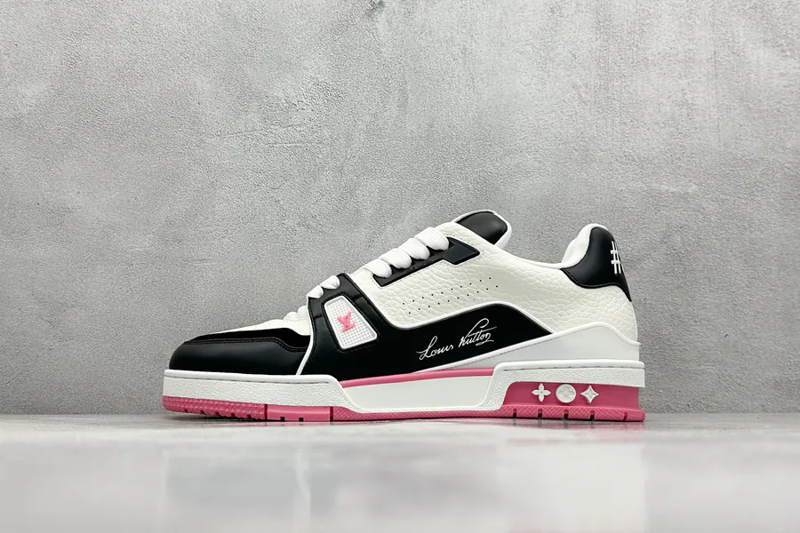 LV Trainer Premium Edition, Authentic Sole Design
