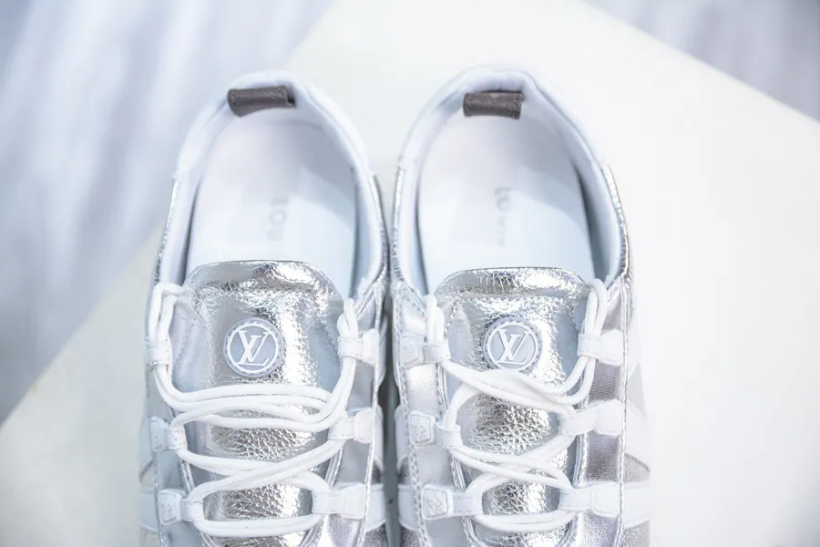 LV Sneakerina 2025 Early Spring Release Ballet Flat with Sacchetto Craftsmanship