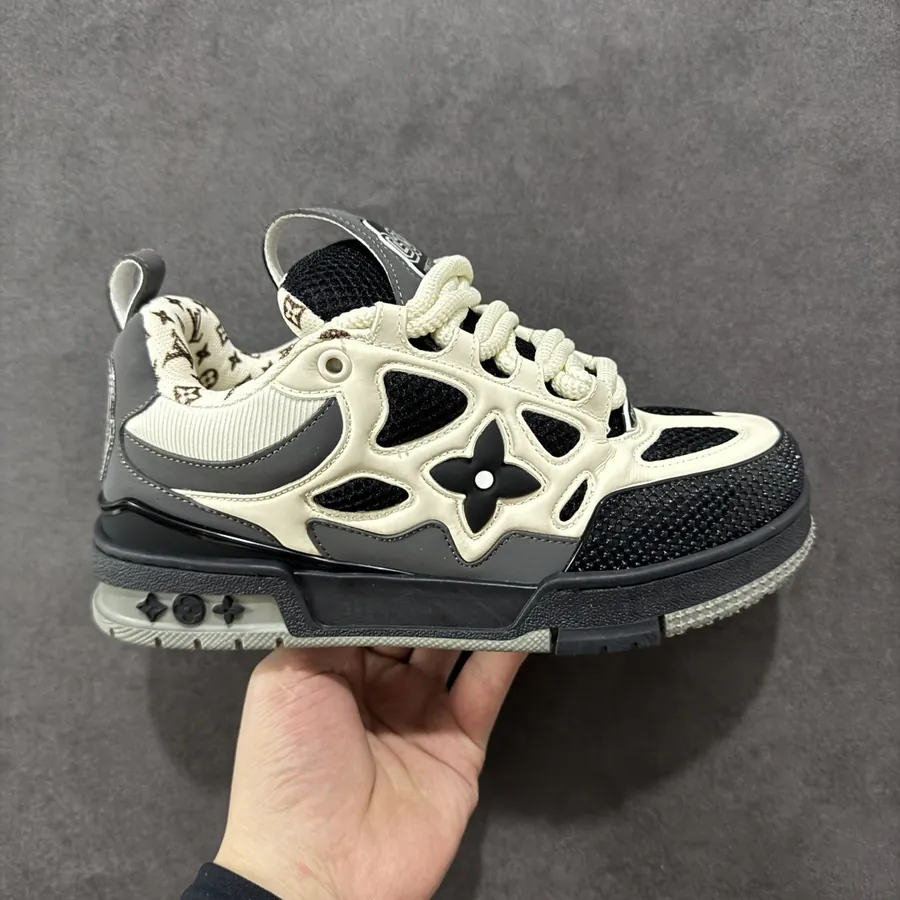 Louis Vuitton Skate Sneaker Men's Size 35 47