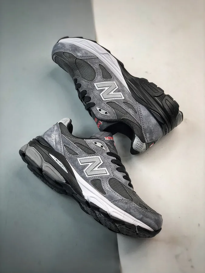 United Arrows x New Balance 990 V3 Deep Gray