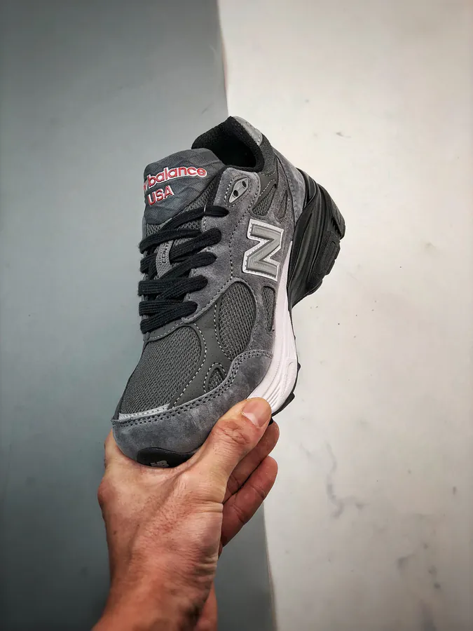United Arrows x New Balance 990 V3 Deep Gray