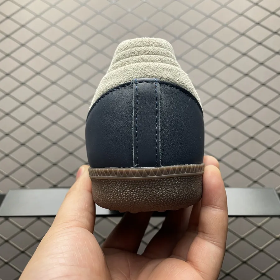 Adi Samba OG Low Sneaker