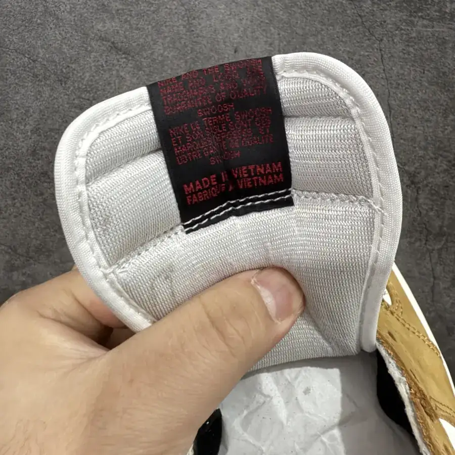 1Q1 Low Men's Cultural Basketball Shoes in White and Brown