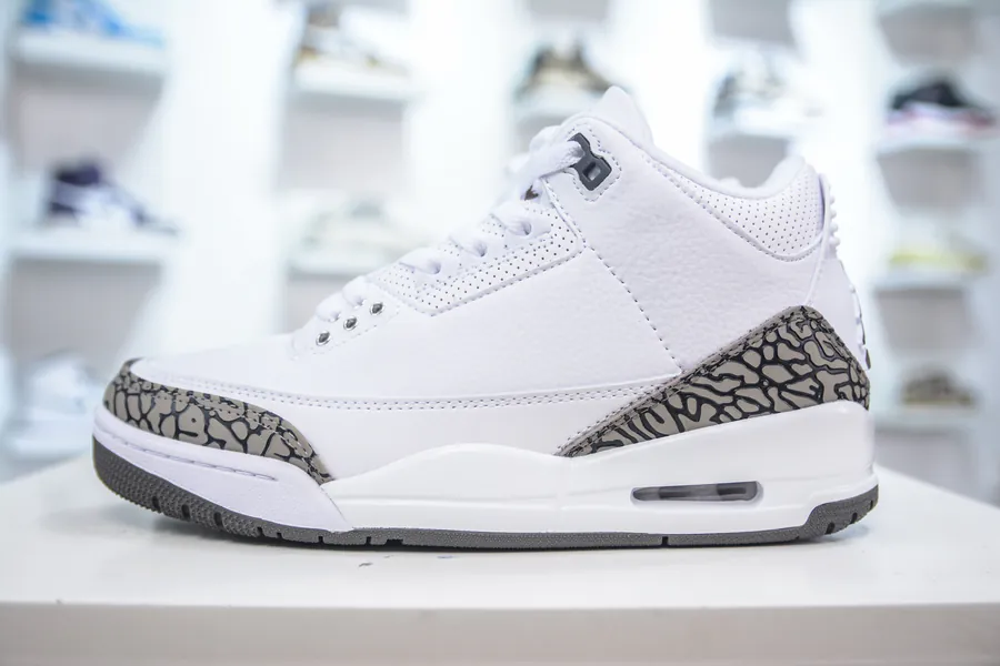 Air 3 Retro in Mocha 240 CX Exclusive Edition