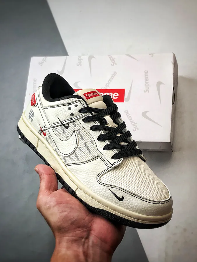 DUNK Retro DIY Custom Sneaker