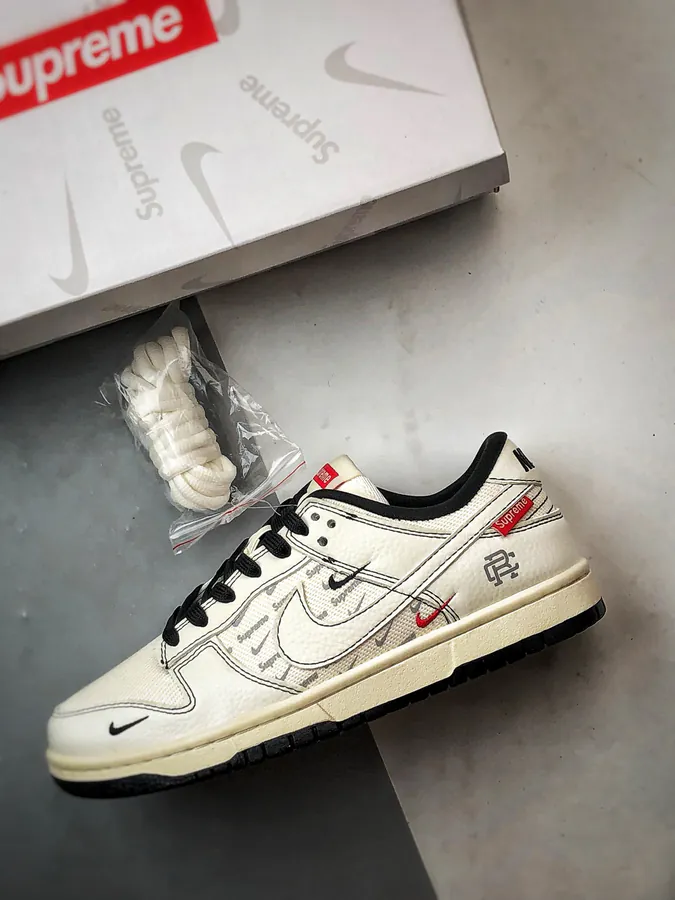 DUNK Retro DIY Custom Sneaker