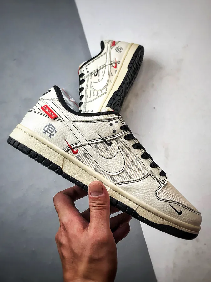 DUNK Retro DIY Custom Sneaker