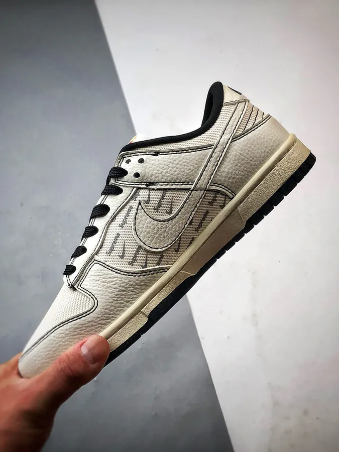 DUNK Retro DIY Custom Sneaker