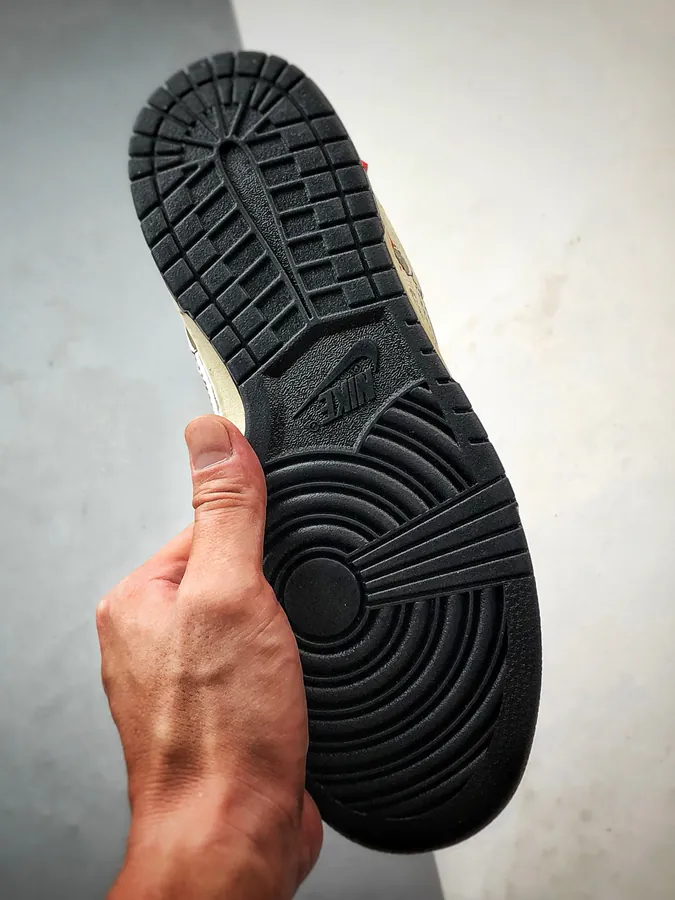 DUNK Retro DIY Custom Sneaker