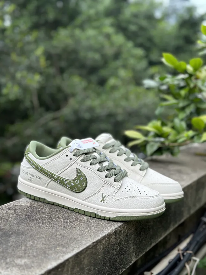 Nike SB Dunk Low LV Collaboration