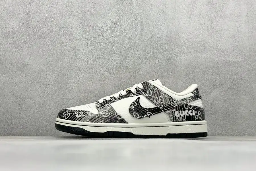 OG Version SC Nike SB Dunk Low x Gucci Collaboration Low Top Sneakers