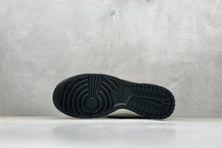 XC Version NK SB Dunk Low x North Face Collaboration