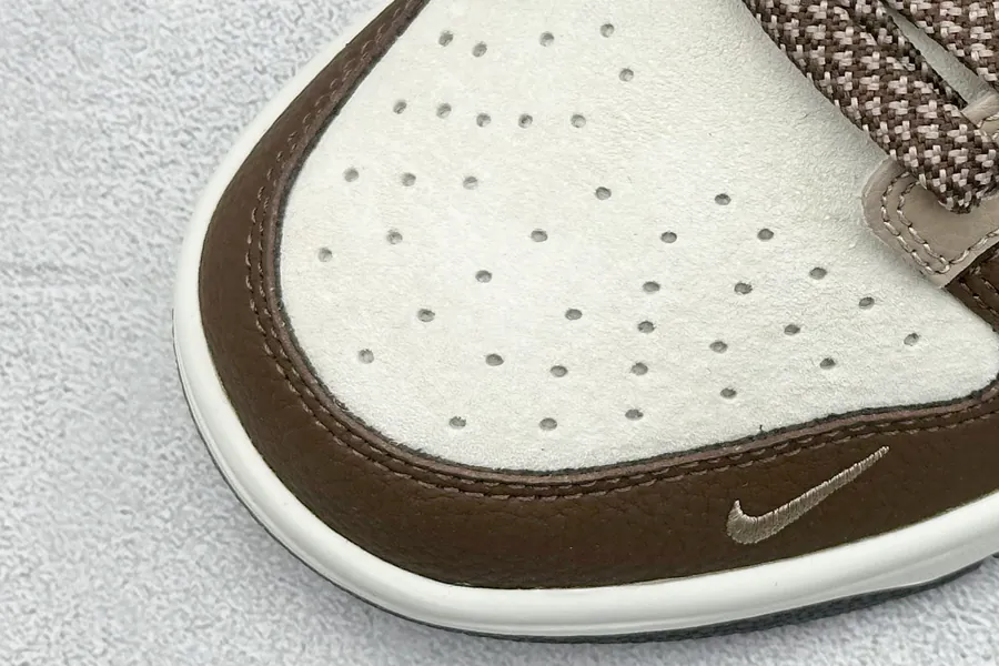 XC Version NK SB Dunk Low x North Face Collaboration
