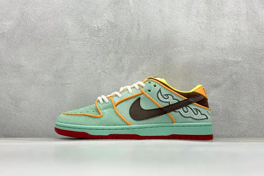 Nike Dunk SB Dunk Low Shenron Casual Sneaker