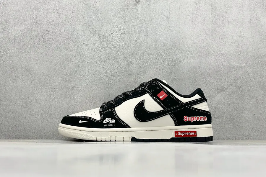 OG Version XC Nike SB Dunk Low Supreme