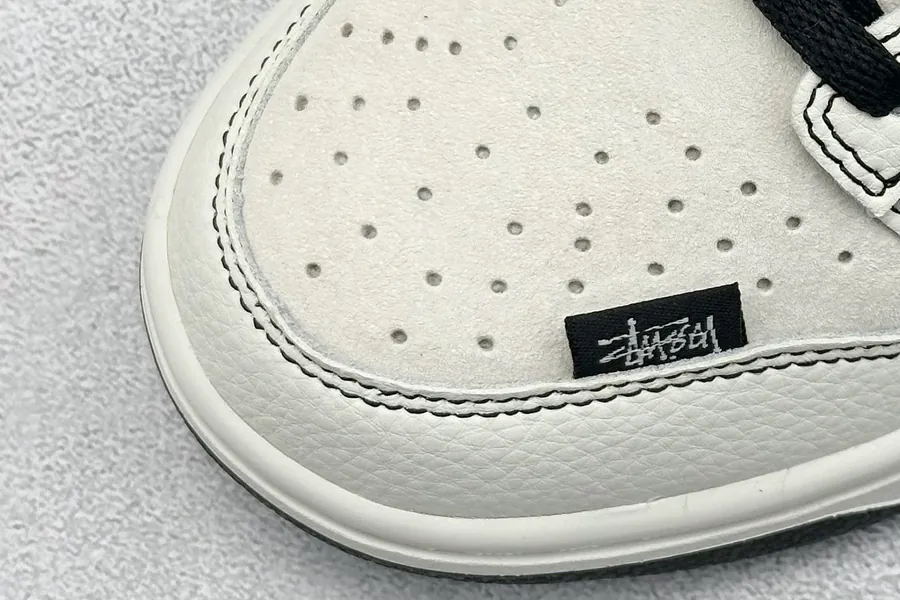 OG Version XC Nike SB Dunk Low x Stussy White Black Red