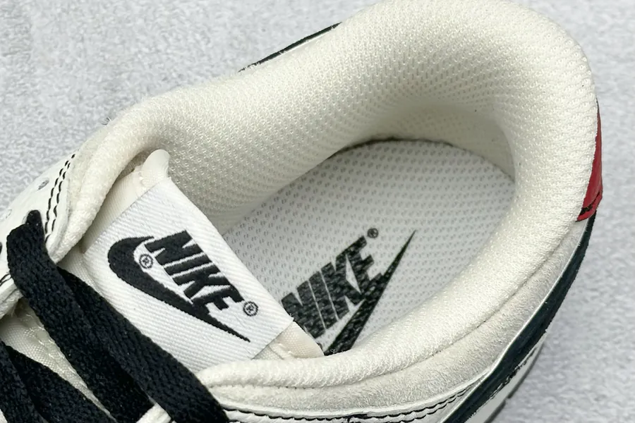 OG Version XC Nike SB Dunk Low x Stussy White Black Red